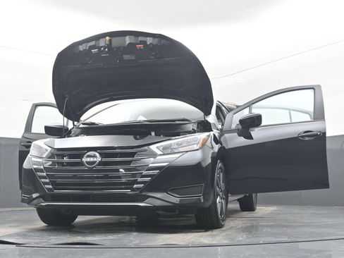 Certified 2025 Nissan Versa SV w/ Trunk Package FWD image 39