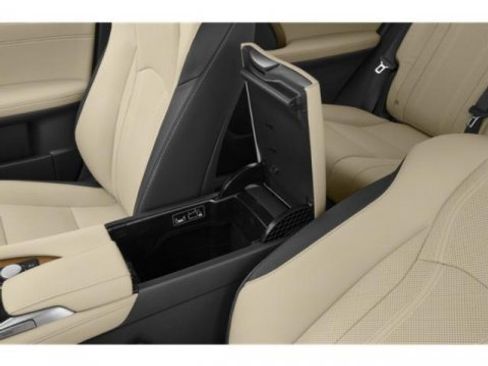 Used 2019 Lexus RX 450h AWD image 14