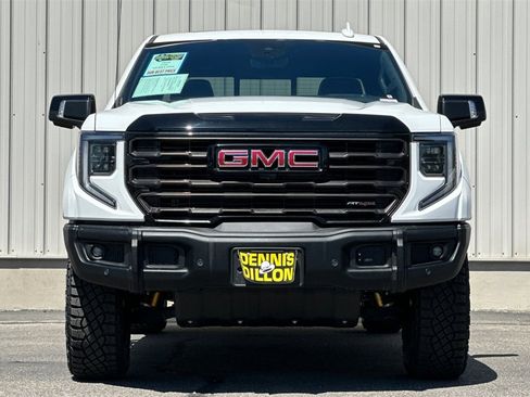 Used 2024 GMC Sierra 1500 AT4X image 10