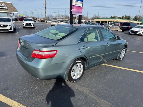 Used 2009 Toyota Camry LE image 3