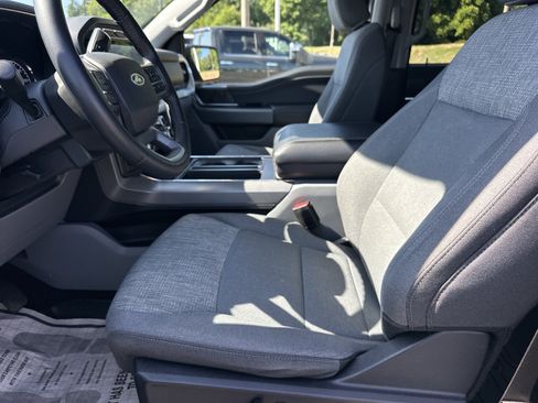Used 2022 Ford F150 XLT w/ Equipment Group 302A High AWD/4WD image 10
