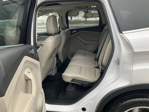 Used 2019 Ford Escape Titanium image 13