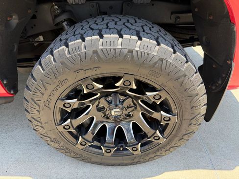 Used 2013 Toyota Tundra 4x4 Double Cab w/ TRD Off-Road Pkg image 9