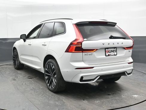 New 2026 Volvo XC60 T8 Ultra w/ Climate Package AWD/4WD image 8