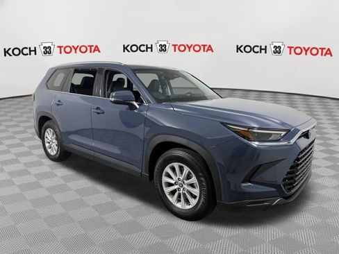 Certified 2026 Toyota Grand Highlander AWD image 2