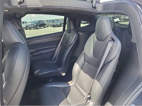Used 2024 Tesla Model X AWD/4WD image 4