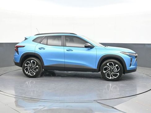 New 2026 Chevrolet Trax RS w/ Driver Confidence Package image 17