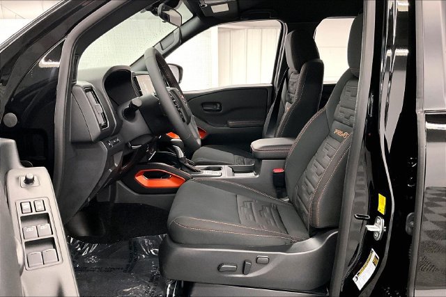 New 2026 Nissan Frontier PRO-4X w/ Tow Package AWD/4WD image 10