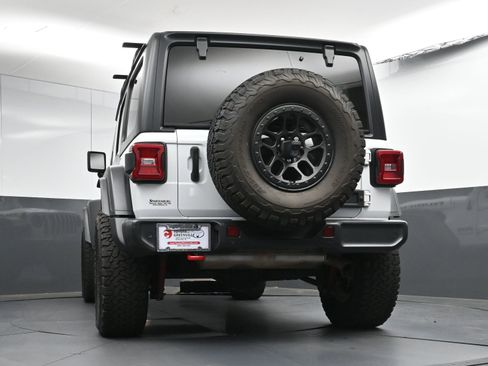 Used 2021 Jeep Wrangler Unlimited Rubicon w/ Xtreme Recon 35" Tire Package image 27