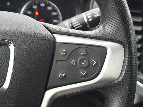 Certified 2023 GMC Acadia SLE image 19