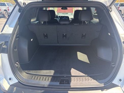 Used 2026 Chevrolet Equinox LT w/ Convenience Package II image 19