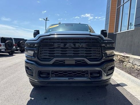 Used 2025 RAM 2500 Big Horn AWD/4WD image 8