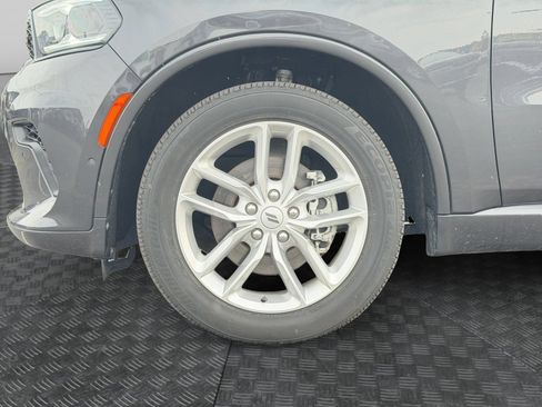Used 2025 Dodge Durango GT AWD/4WD image 16