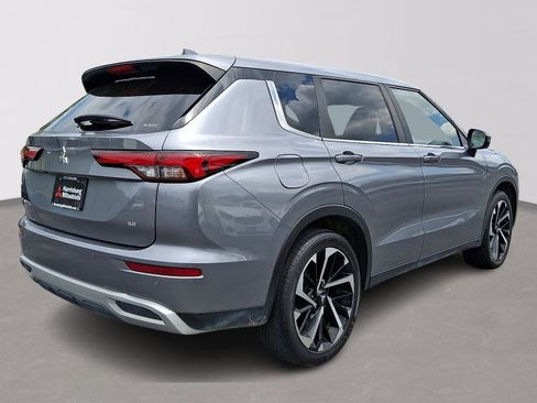 Used 2024 Mitsubishi Outlander SE AWD/4WD image 6