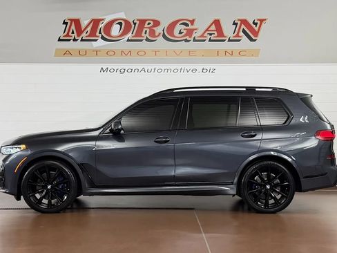 Used 2022 BMW X7 xDrive40i w/ M Sport Package AWD/4WD image 3
