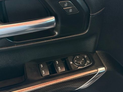 Used 2020 Chevrolet Silverado 1500 LT RWD image 19