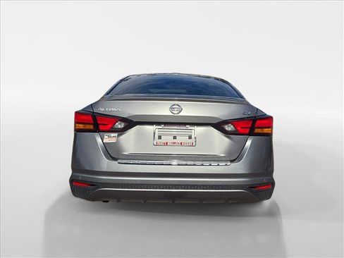Used 2022 Nissan Altima 2.5 SV image 4