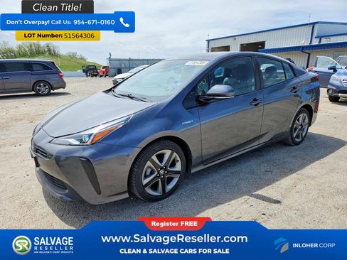 Used 2019 Toyota Prius XLE FWD image 1