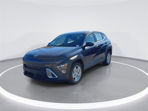 New 2026 Hyundai Kona SE image 3