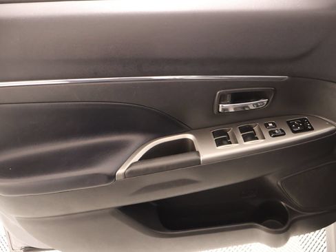 Used 2024 Mitsubishi Outlander Sport SE AWD/4WD image 15