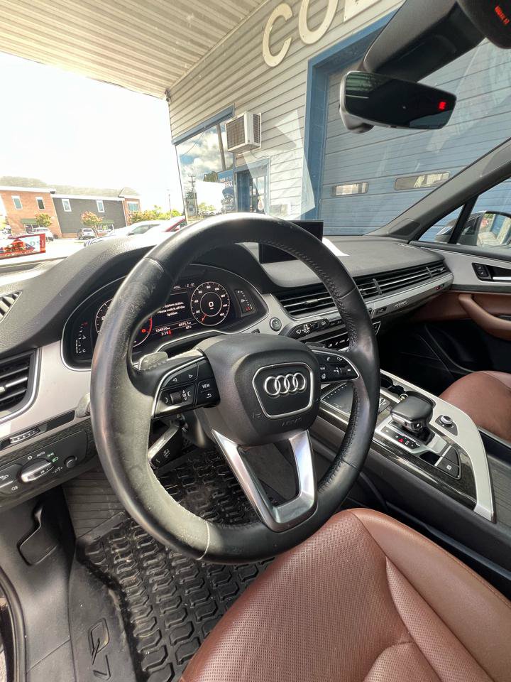 Used 2018 Audi Q7 2.0T Premium Plus w/ Premium Plus Package AWD/4WD image 12