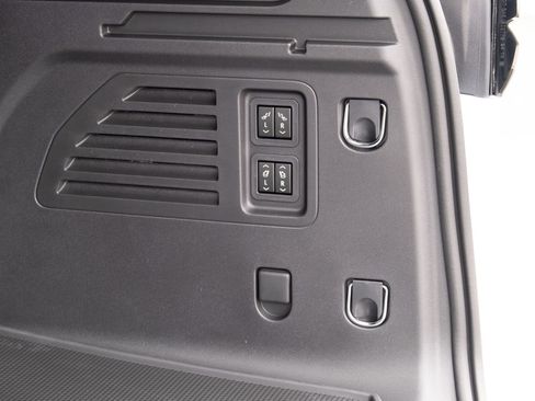 New 2026 Chevrolet Traverse RS w/ LPO, Floor Liner Package AWD/4WD image 26