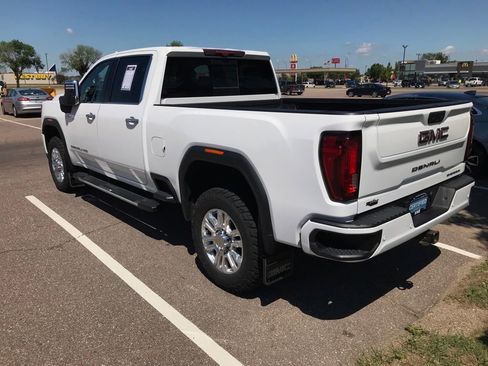 Used 2023 GMC Sierra 3500 Denali w/ Technology Package AWD/4WD image 2