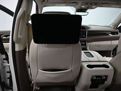 Used 2023 GMC Yukon Denali w/ Advanced Technology Package AWD/4WD image 20