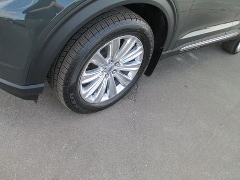 Used 2022 Ford Explorer Limited w/ Hybrid Equipment Group 310A image 12