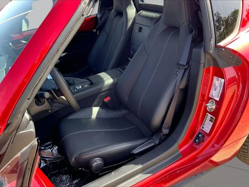 New 2026 MAZDA MX-5 Miata RF Grand Touring RWD image 9