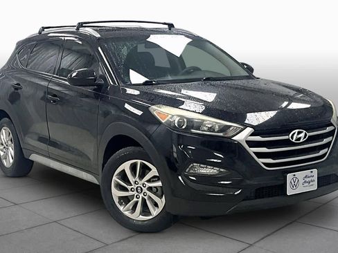 Used 2017 Hyundai Tucson SE image 3