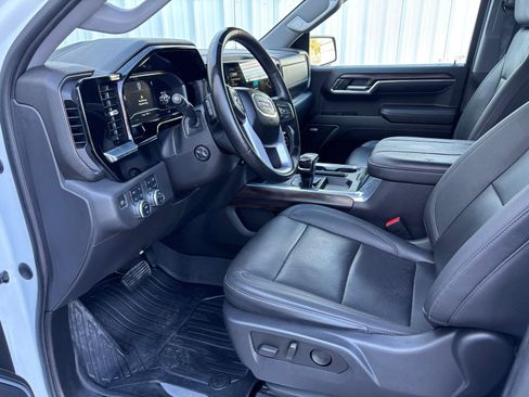Used 2023 GMC Sierra 1500 SLT w/ SLT Premium Package image 16