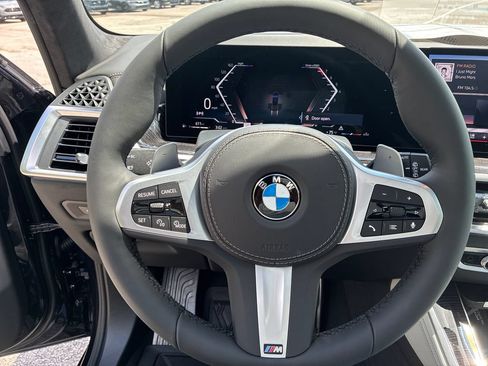 New 2026 BMW X5 xDrive40i w/ M Sport Package AWD/4WD image 12