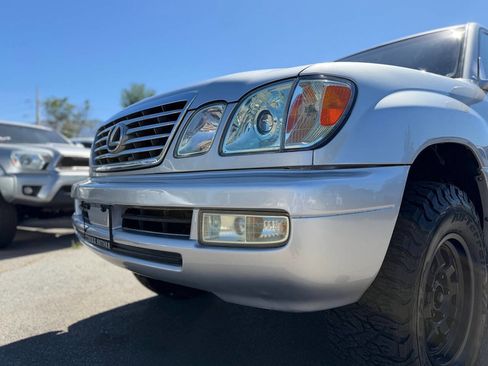 Used 2006 Lexus LX 470 4WD image 19