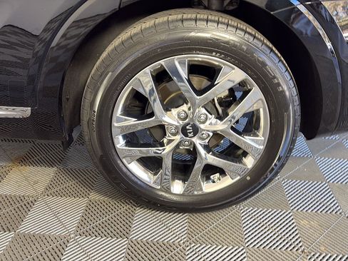 Used 2019 Kia Sorento SX image 39