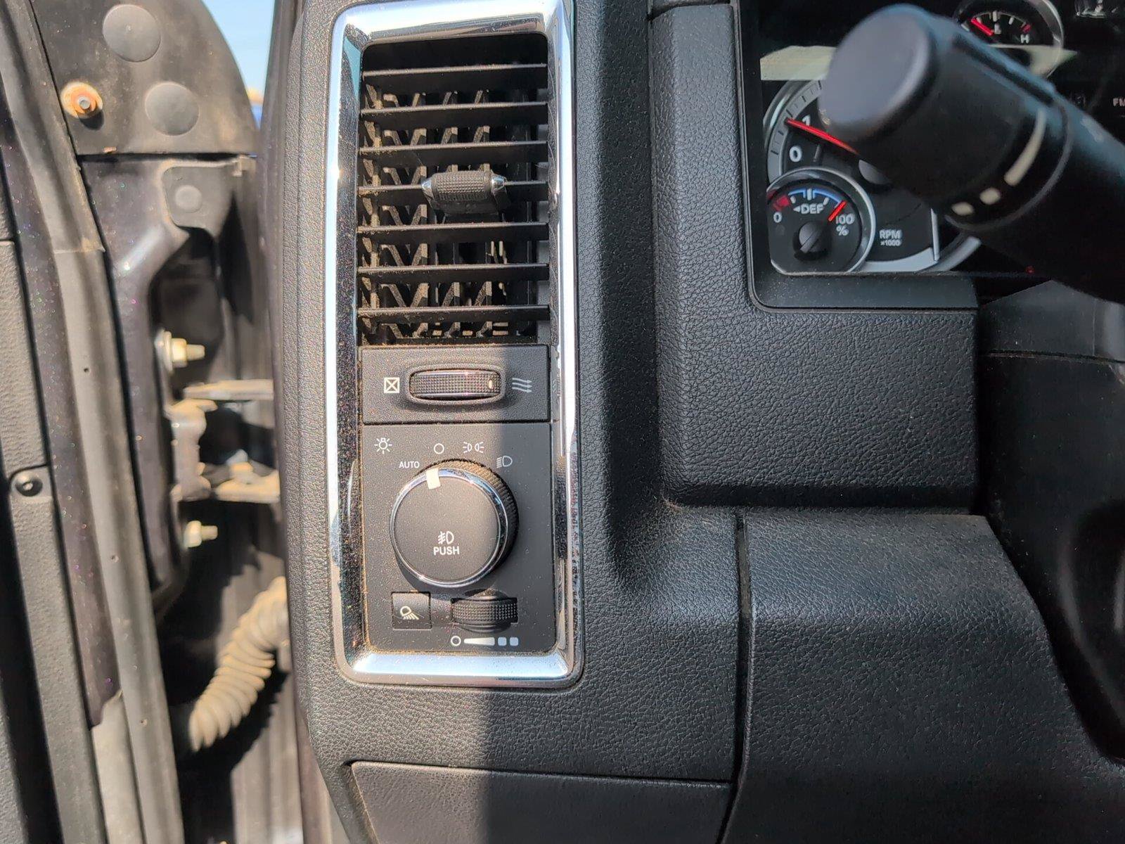 Used 2014 RAM 2500 Laramie AWD/4WD image 28