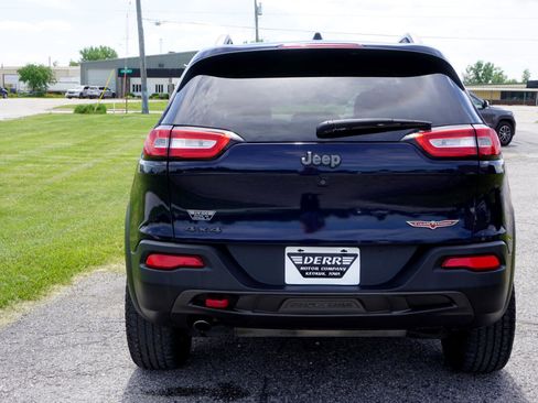 Used 2016 Jeep Cherokee Trailhawk image 19
