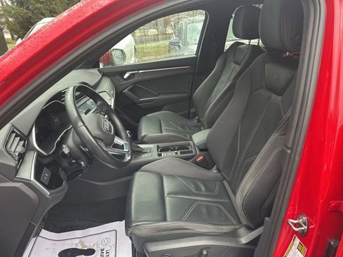 Used 2022 Audi Q3 2.0T Premium Plus w/ Premium Plus Package image 8