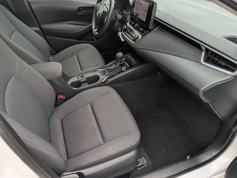 Used 2024 Toyota Corolla LE FWD image 24