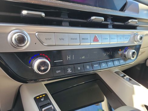 Used 2023 Kia Telluride S image 27