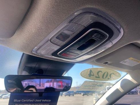 Used 2024 Hyundai Elantra SEL w/ Convenience Package image 24