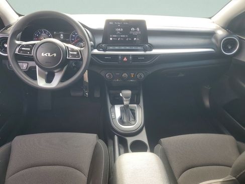 Used 2023 Kia Forte LXS w/ LXS Technology Package FWD image 11