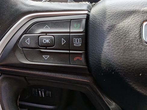 Used 2021 Jeep Grand Cherokee L Laredo AWD/4WD image 14