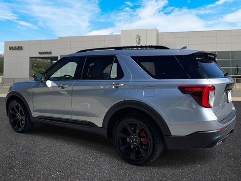 Used 2020 Ford Explorer ST w/ ST Street Pack image 5