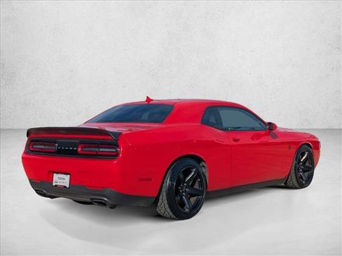 Used 2019 Dodge Challenger SRT Hellcat Redeye image 5
