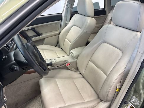 Used 2006 Subaru Outback 2.5i Limited w/ Popular Equipment Group 2B AWD/4WD image 20