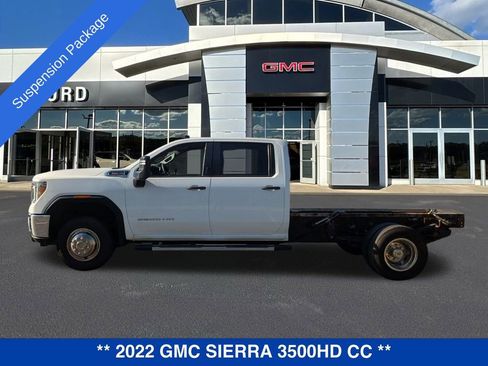 Used 2022 GMC Sierra 3500 Pro w/ Convenience Package image 8