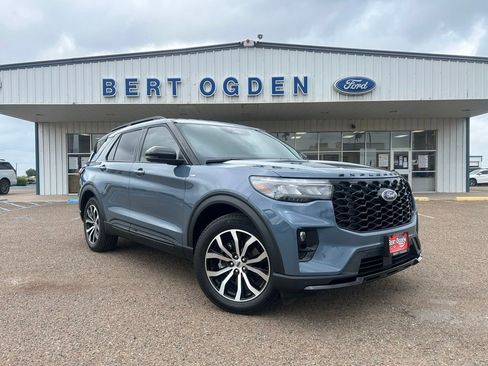 Used 2025 Ford Explorer ST-Line RWD image 1
