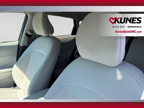 Used 2025 Hyundai Kona SEL AWD/4WD image 14