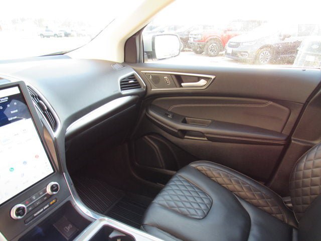Used 2024 Ford Edge Titanium w/ Equipment Group 301A AWD/4WD image 27